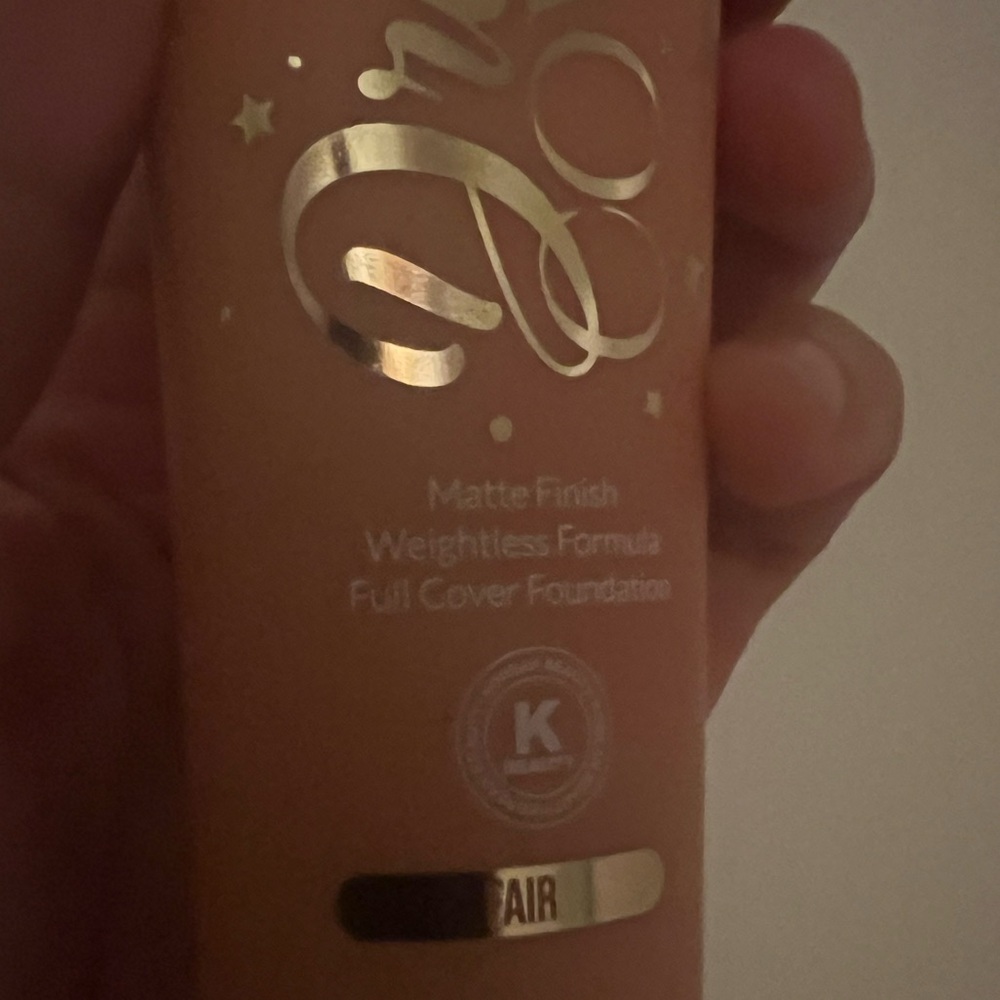 Amor Us Dream Cover Matte Finish Foundation - Picture 2 of 5